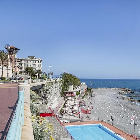 Corso Italia Deluxe Апартаменты